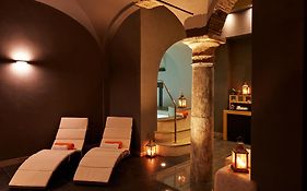 The Code Hotel Roma Exterior photo