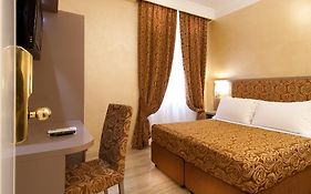 Hotel Fellini Roma Exterior photo