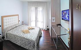 La Fiera Guesthouse Fiumicino Exterior photo